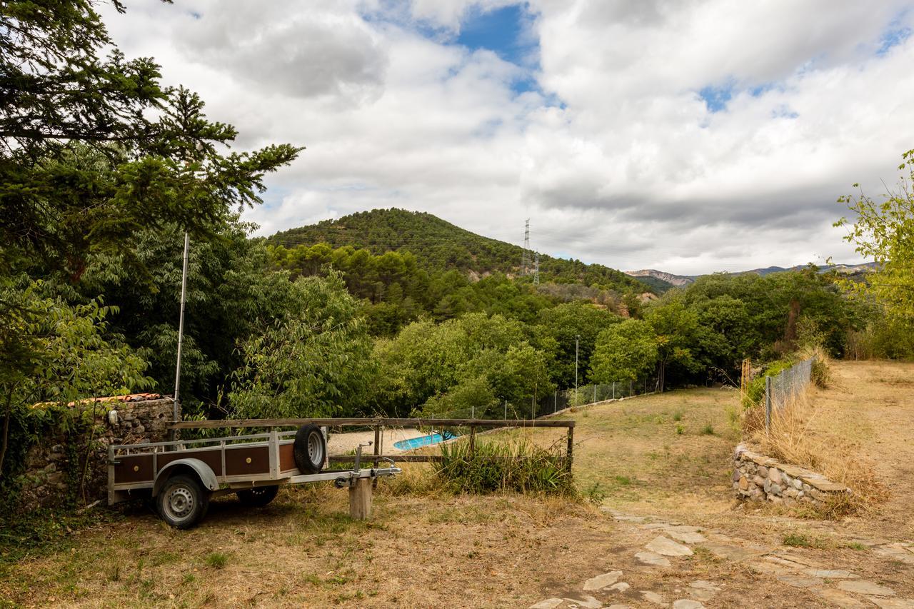 Alberg La Solana Hostel Salas de Pallas Luaran gambar